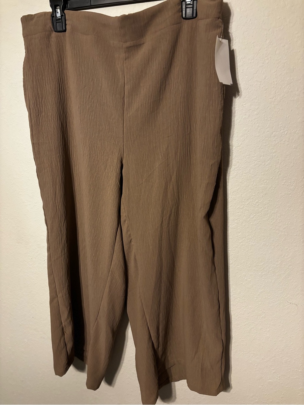 Tahari Woman NWT Wide Leg Pull-On Pants Mocha Taupe 1X Cropped Trousers Plus
